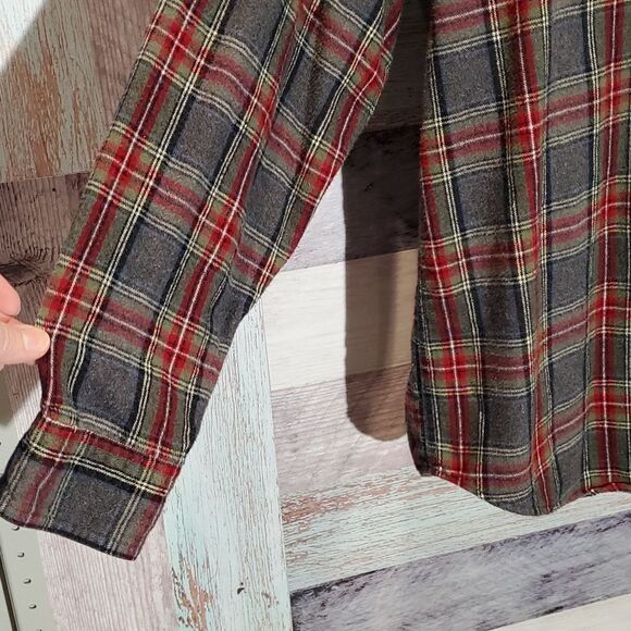 LL Bean Men's Gray Red Plaid Cotton Flannel Button Down Shirt Size M - Picture 4 of 8